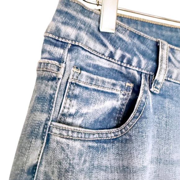 Ooh La La Jeans with Circular Cutouts Light Wash Medium - Picture 9 of 13